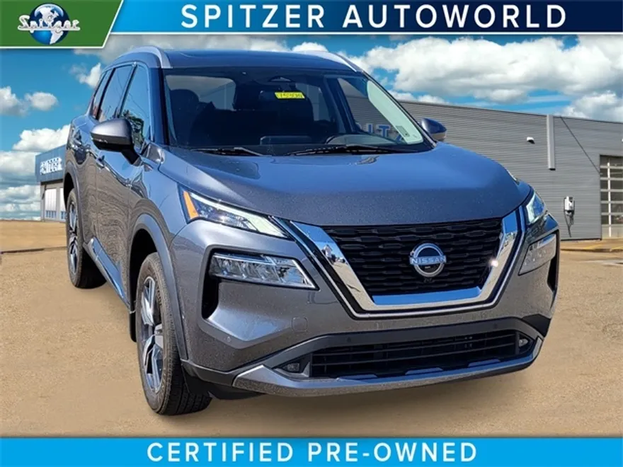 2022 Nissan Rogue SL photo 1