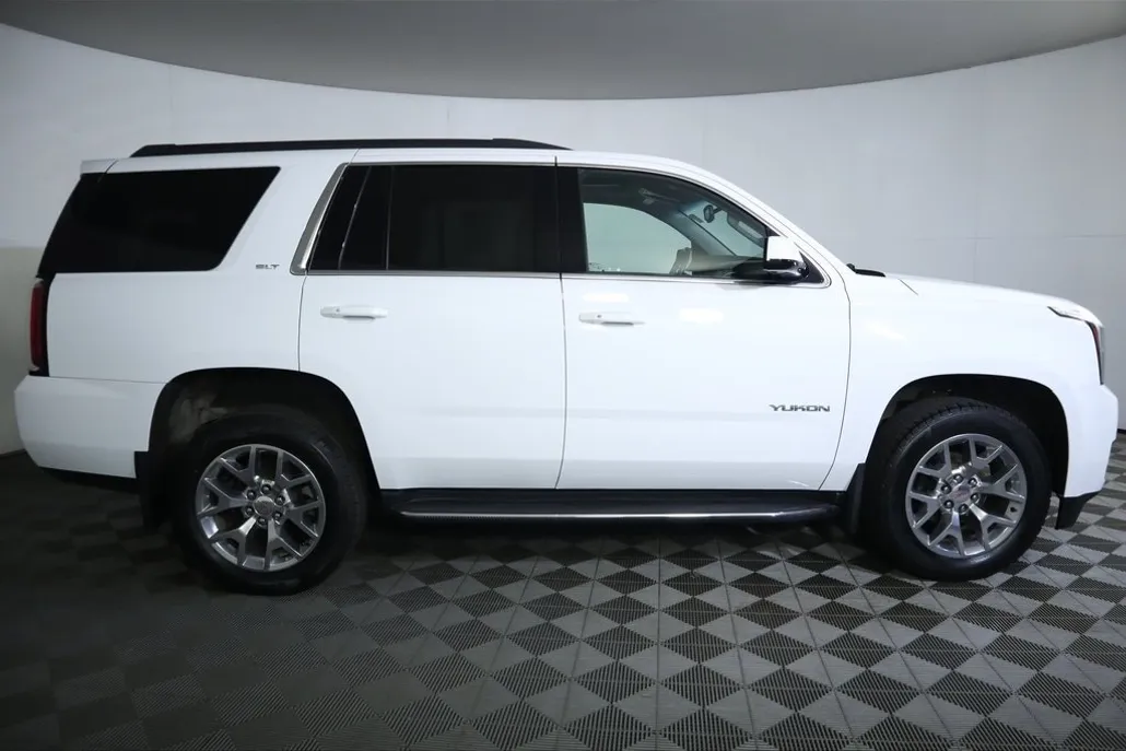 2020 Gmc Yukon SLT photo 1