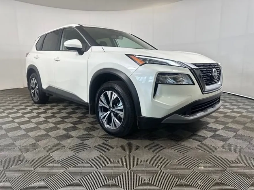 2023 Nissan Rogue SV photo 1