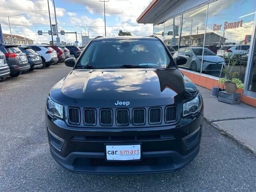 2018 Jeep Compass Sport photo 1