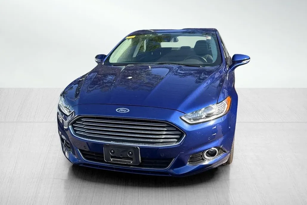 2013 Ford Fusion Hybrid Titanium photo 1