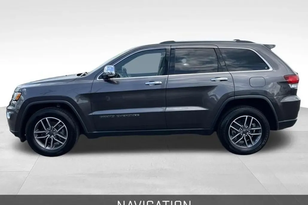 2020 Toyota RAV4 Limited photo 1
