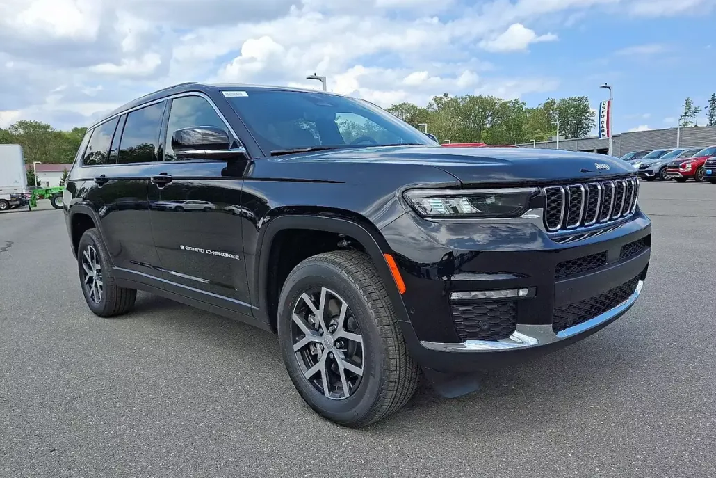 2025 Jeep Grand Cherokee Limited photo 1