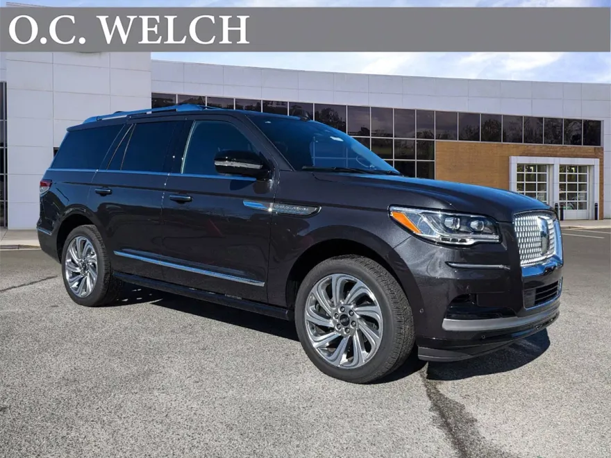 2024 Lincoln Navigator Reserve photo 1