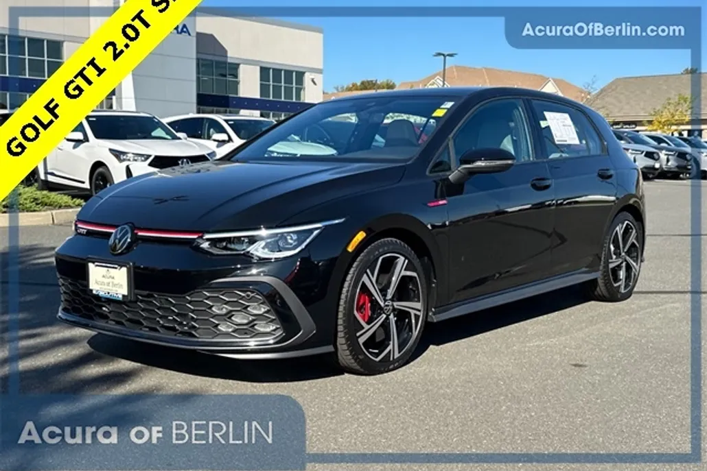 2024 Volkswagen Golf GTI SE photo 1