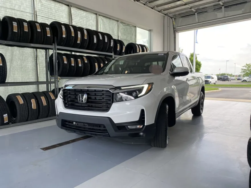 2023 Honda Ridgeline RTL-E photo 1
