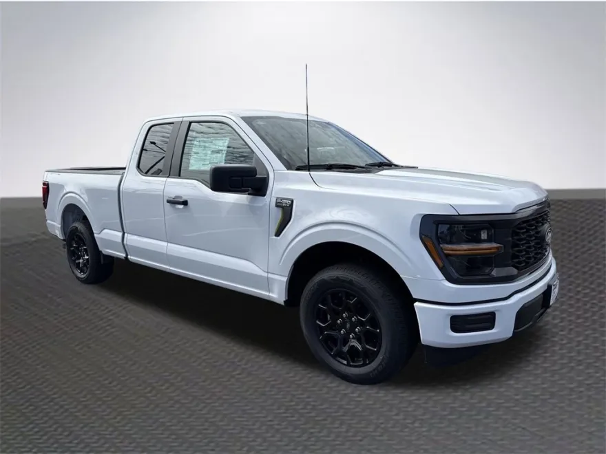 2025 Ford F-150 STX photo 1