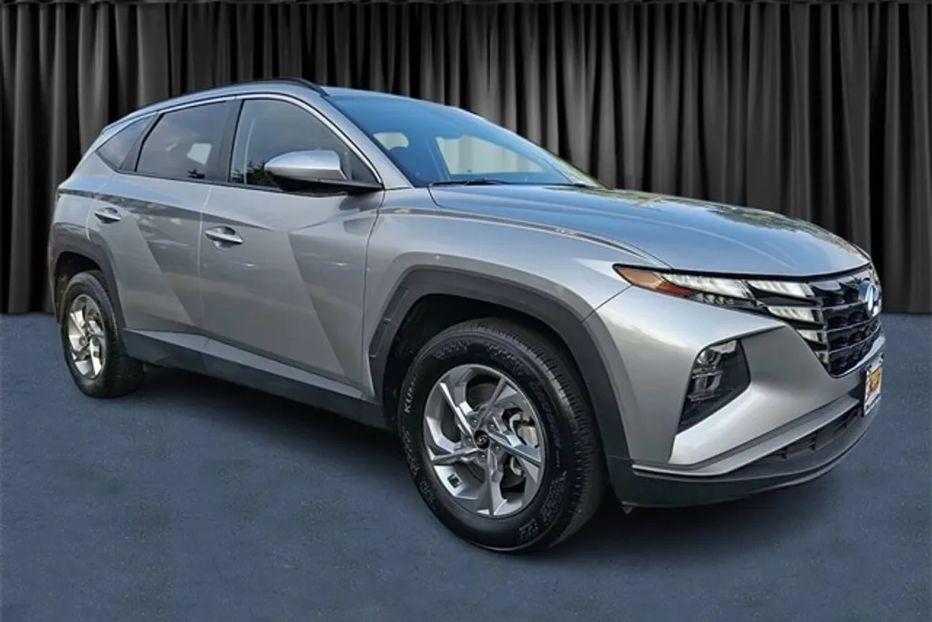 2024 Hyundai Tucson SEL photo 1