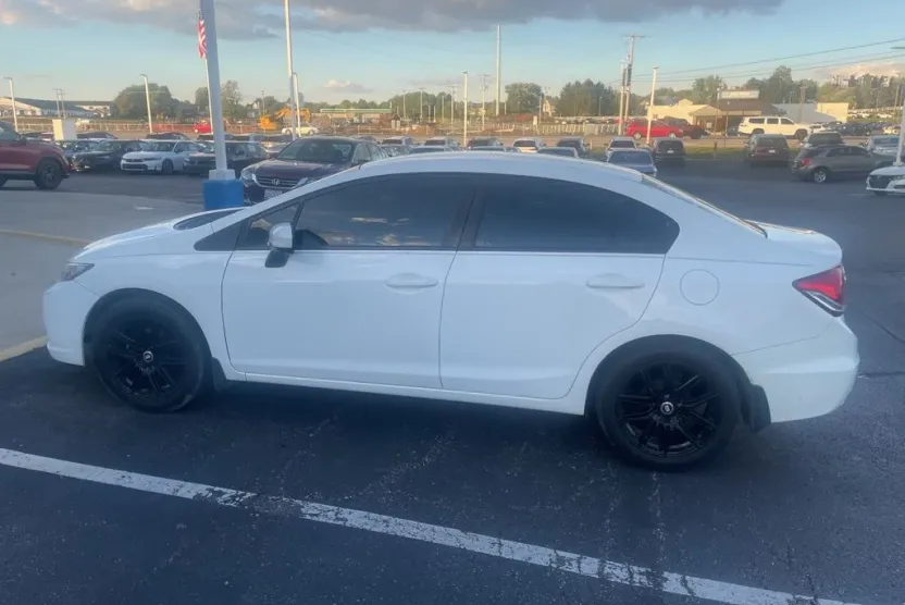2015 Honda Civic SE photo 1