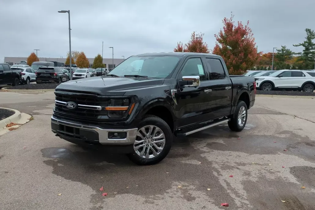 2024 Ford F-150 XLT photo 1