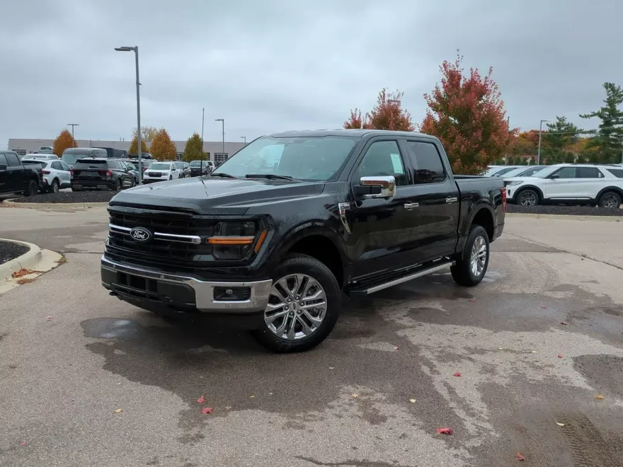 2024 Ford F-150 XLT photo 1