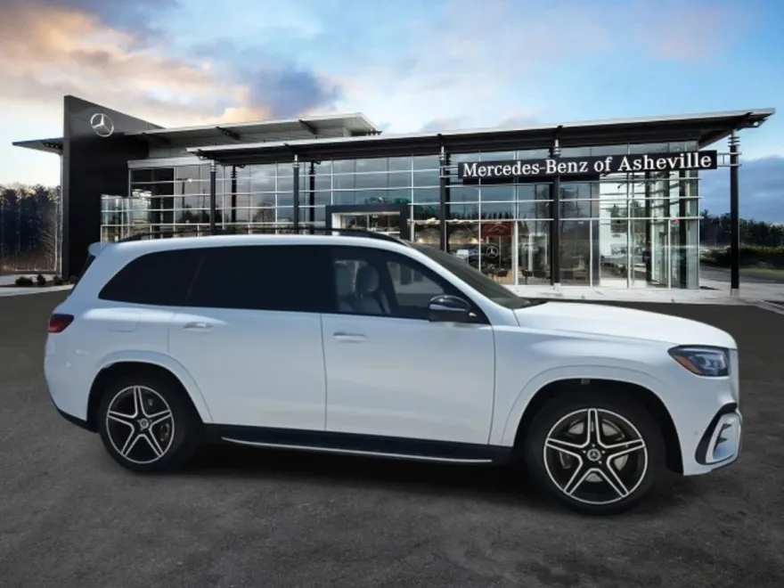 2025 Mercedes Benz GLS 450 4MATIC photo 1