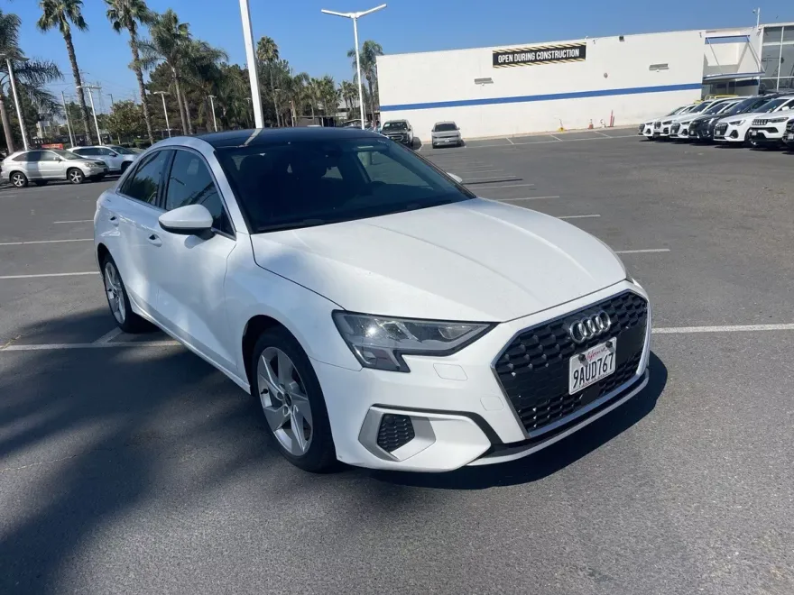 2022 Audi A3 40 Premium photo 1