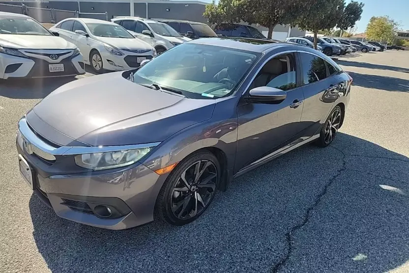 2016 Honda Civic EX-T photo 1