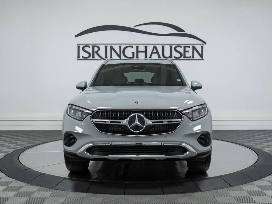 2025 Mercedes Benz GLC 300 4MATIC photo 1