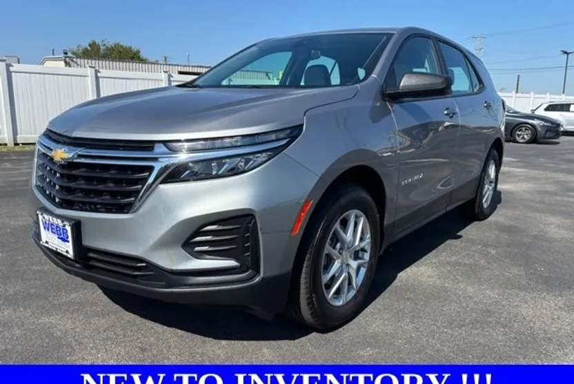 2024 Chevrolet Equinox LS photo 1