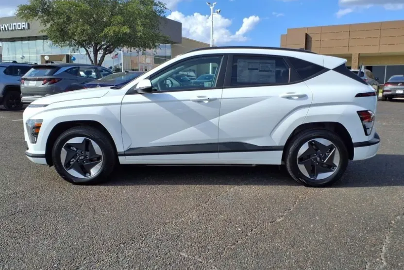 2025 Hyundai Kona Electric SEL photo 1