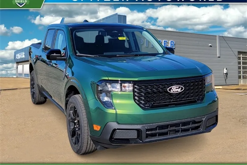 2025 Ford Maverick XLT photo 1