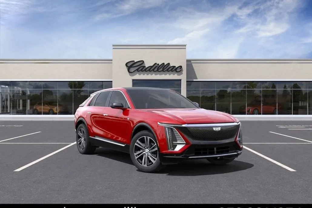 2025 Cadillac Lyriq Luxury photo 1
