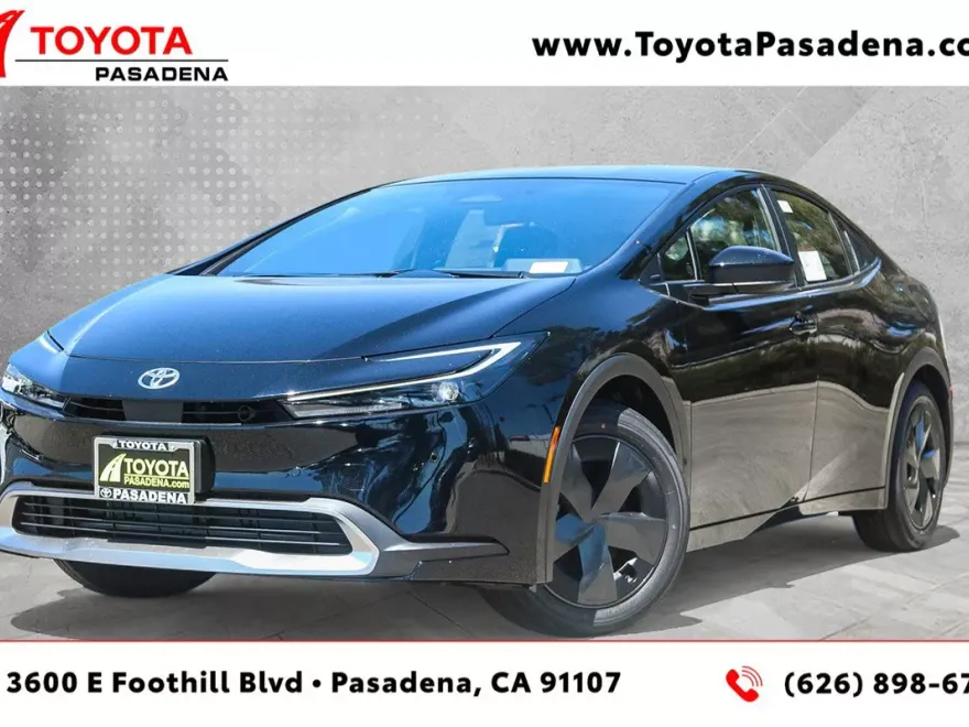 2026 Toyota Prius Plug-in Hybrid SE photo 1