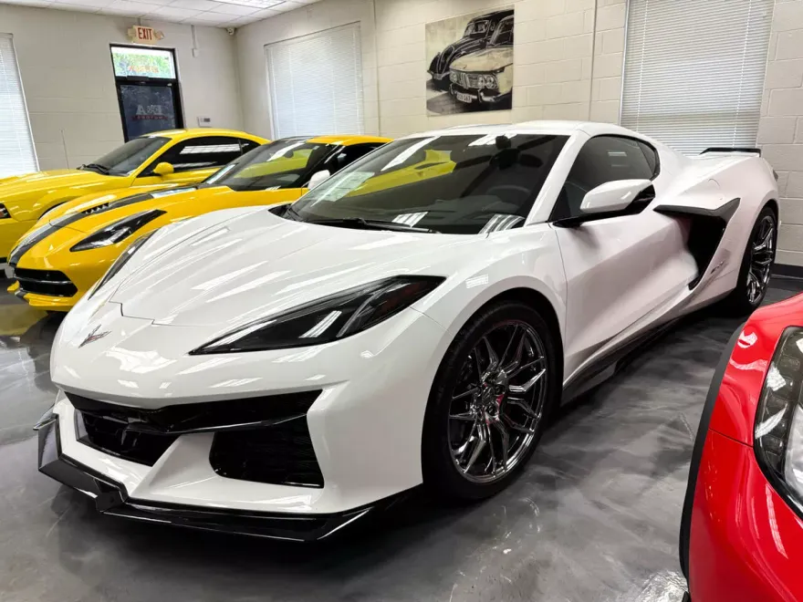 2023 Chevrolet Corvette Z06 2LZ photo 4