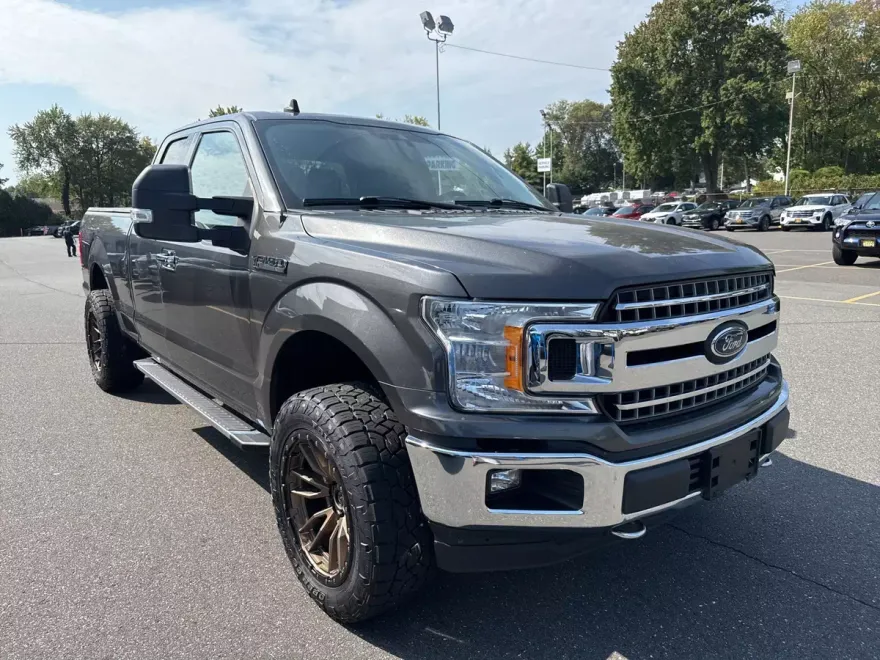 2019 Ford F-150 XLT photo 1