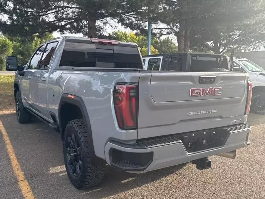 2024 Gmc Sierra HD AT4 photo 1