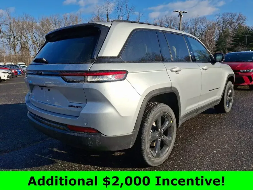 2025 Jeep Grand Cherokee Limited photo 1