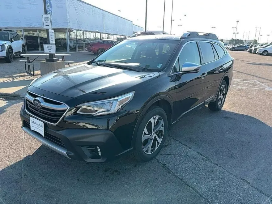 2020 Subaru Outback Touring XT photo 1