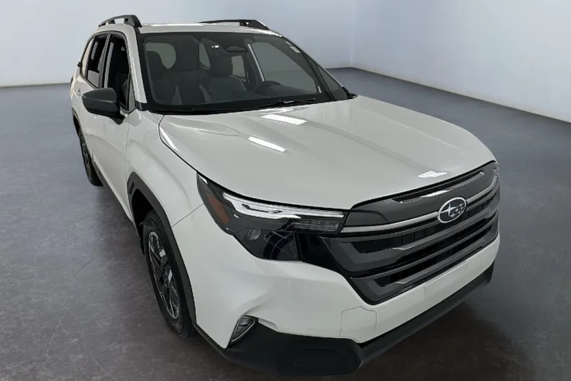 2025 Subaru Forester Premium photo 1
