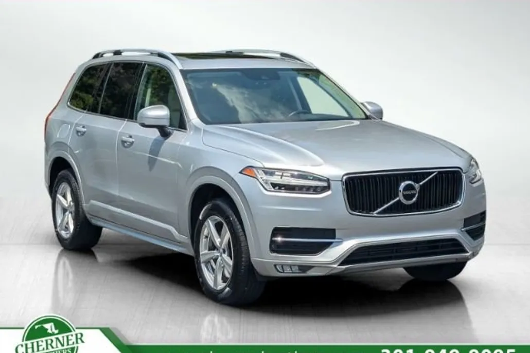 2019 Volvo XC90 T5 Momentum photo 1