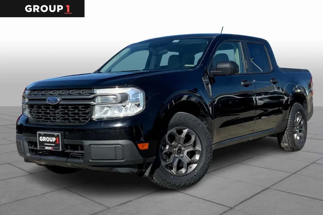 2022 Ford Maverick XLT photo 1