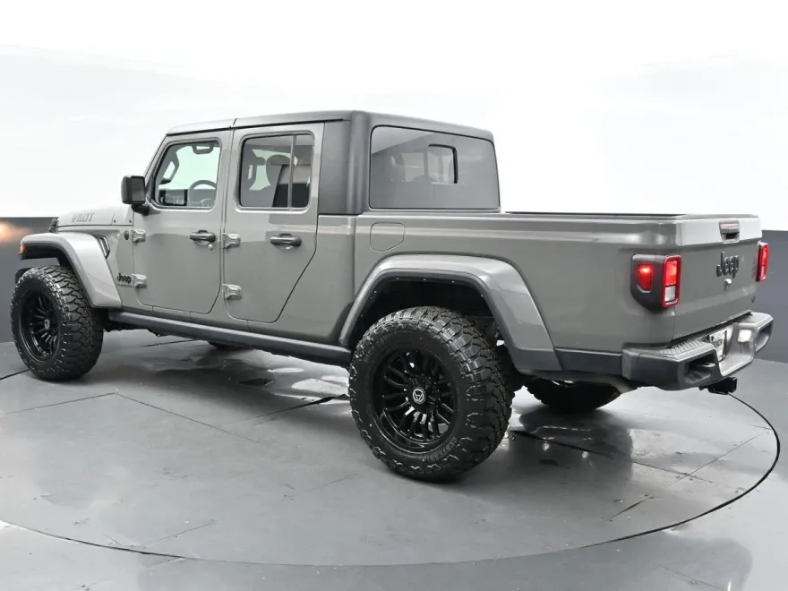 2021 Jeep Gladiator Willys photo 1