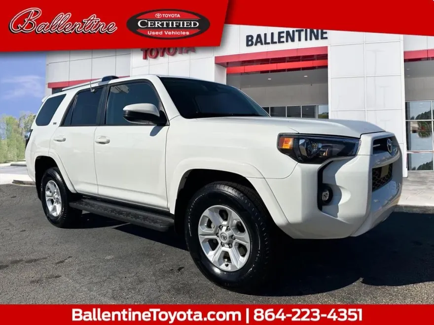 2024 Toyota 4Runner SR5 photo 1