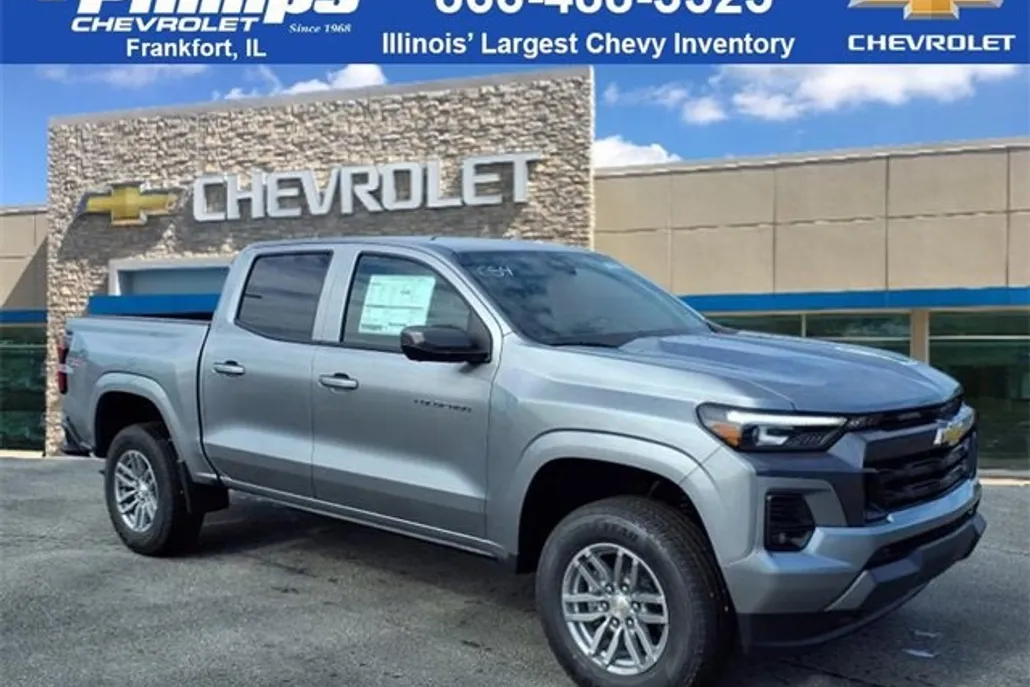 2025 Chevrolet Colorado Work Truck LT photo 1