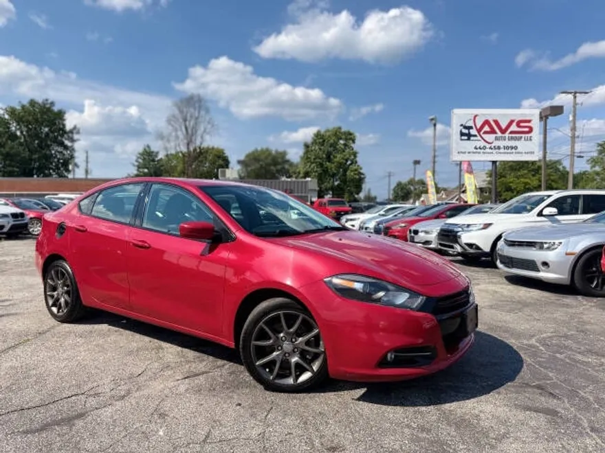 2013 Dodge Dart SXT photo 1