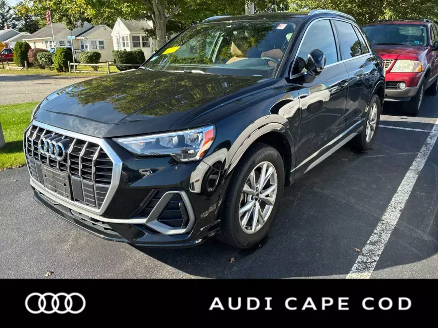 2021 Audi Q3 S line Premium photo 1