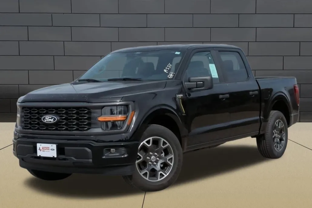 2025 Ford F-150 STX photo 1