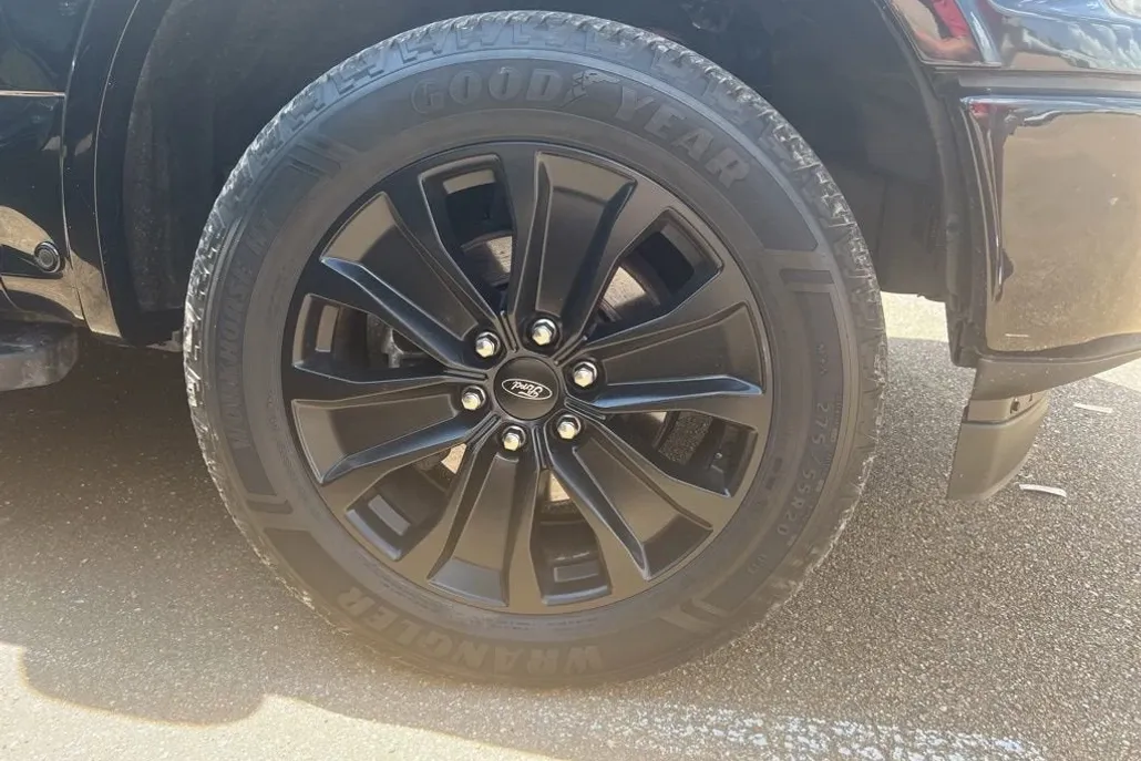2020 Ford F-150 Lariat photo 1