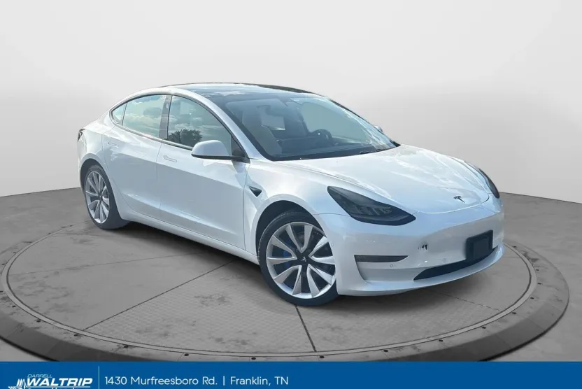 2020 Tesla Model 3 Long Range photo 1