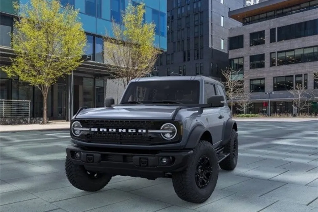 2025 Ford Bronco Badlands photo 1
