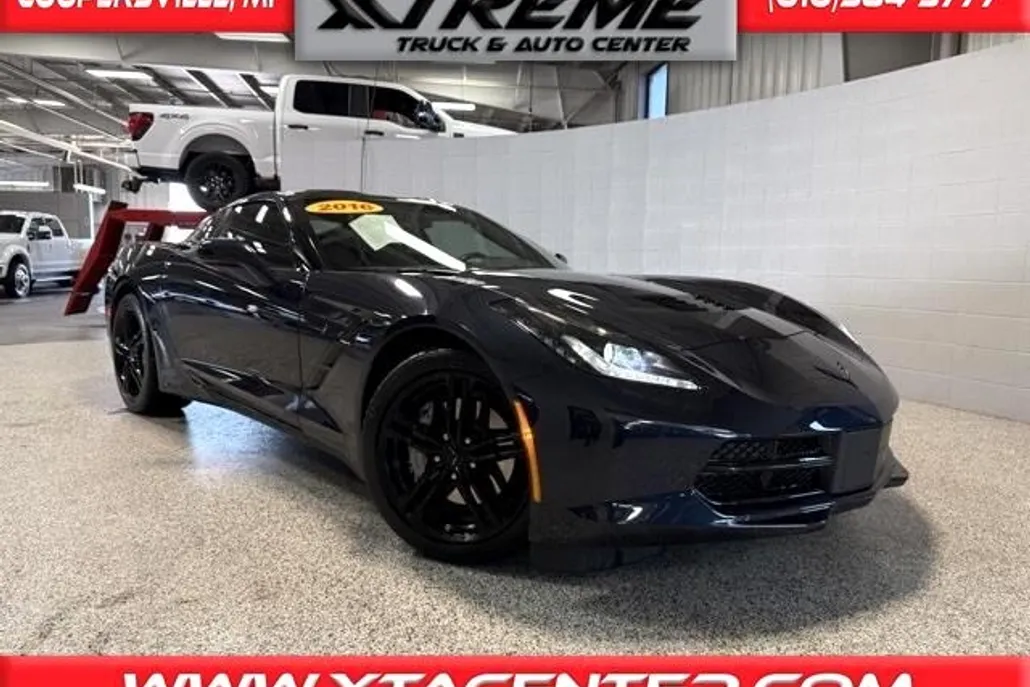 2016 Chevrolet Corvette Stingray Coupe 1LT photo 1