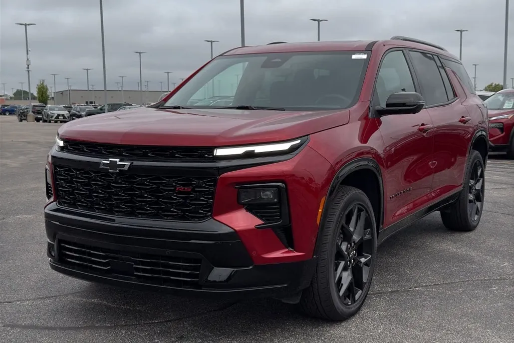 2024 Chevrolet Traverse RS photo 1