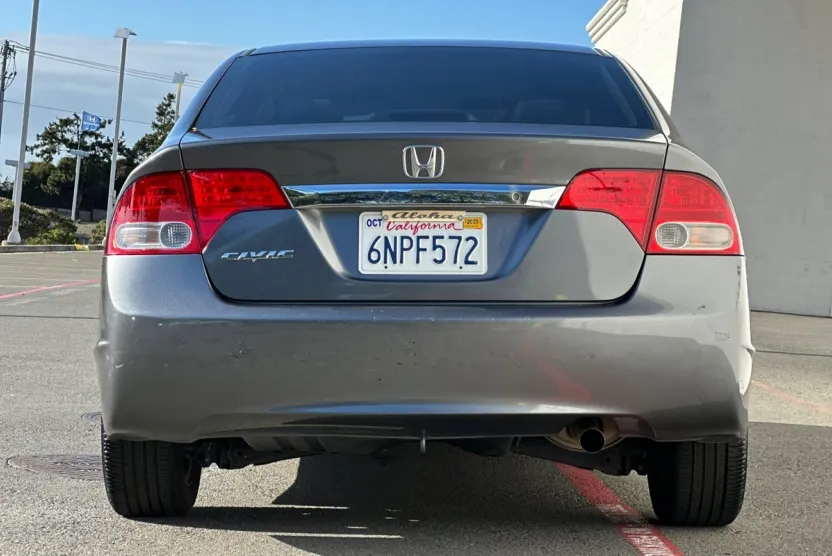 2011 Honda Civic LX photo 1