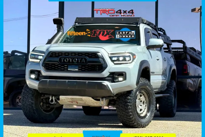 2020 Toyota Tacoma Double Cab TRD Off-Road photo 1
