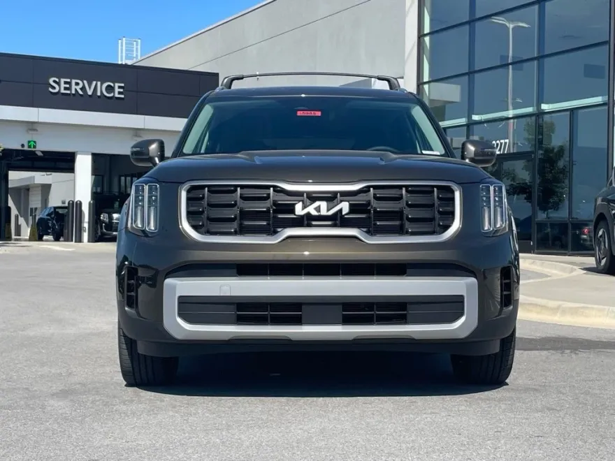 2025 Kia Telluride S photo 1