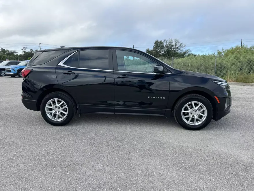 2024 Chevrolet Equinox photo 1