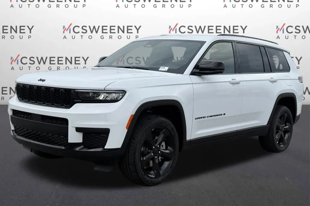 2025 Jeep Grand Cherokee Altitude photo 1