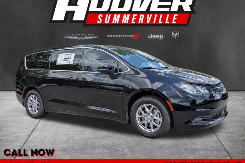 2026 Chrysler Voyager LX photo 1