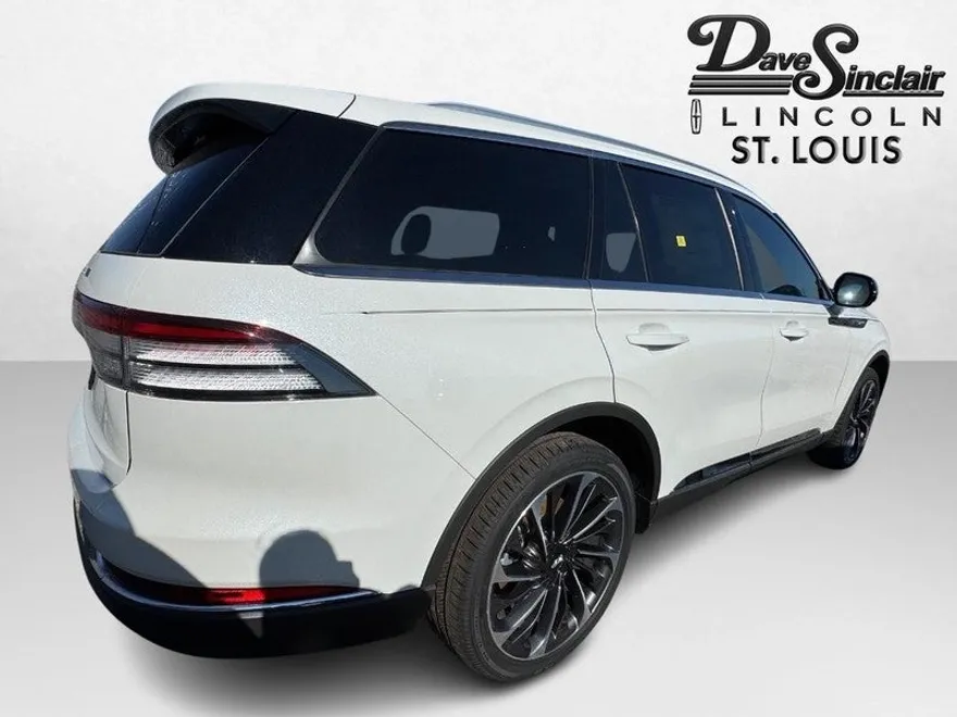 2025 Lincoln Aviator Reserve photo 1